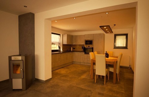 Maurach Apartment | Vacation apartment Jessy - apartment/flat, shower, WC, terrace