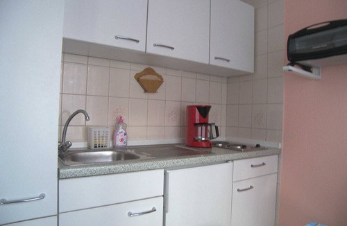 Korswandt Apartment | Vacation apartment Reimann with terrace - Ferienwohnung Reimann