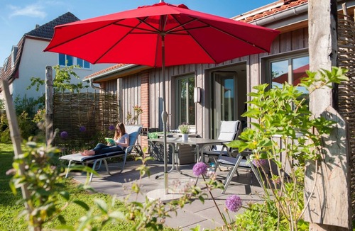 Sarkwitz Apartment | Vacation apartment Wiesenblick, terrace - Ferienwohnung Spieß