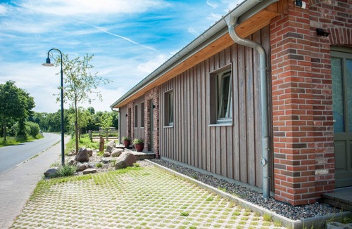 Sarkwitz Apartment | Vacation apartment Wiesenblick, terrace - Ferienwohnung Spieß