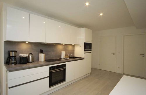 Gross Zicker Apartment | Vacation apartment with balcony, free use AHOI Sellin- Inselwind FeWo MEERsonne -