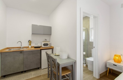 Los Portales Apartment | Vacation 'Bastion Del Drago - 4' with Mountain View, Shared Terrace and Wi-Fi