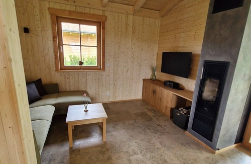 Brennberg Ski Chalet | Vacation chalet with sauna and large terrace at Ferienhof Schiegl in the bay. Forest