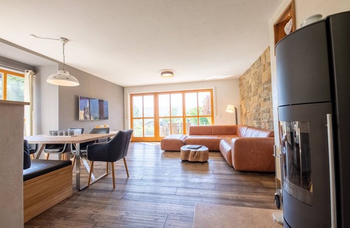 Sonnenbichl House | Vacation home "Adlerhorst" in Garmisch-Partenkirchen