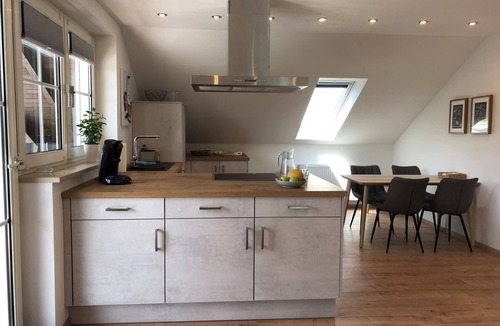Gundelfingen an der Donau House | Vacation home with two apartments and garden for 10 people