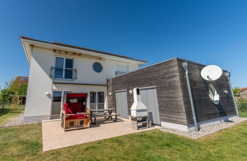 Hohen Wieschendorf House | Vacation home for 11 guests with 240m² in Hohen Wieschendorf (147730)