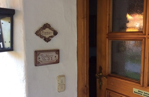 Schleching Apartment | Vacation home 1 - 6 persons, 130 sqm, 2 sep. Bedroom, 2 bathrooms, WLAN