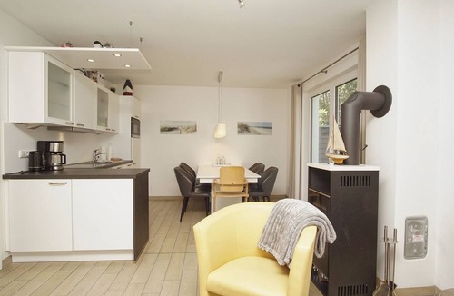 Ostseebad Baabe House | Vacation home close to the beach with its own sauna and fireplace - Holiday home on the dune beach
