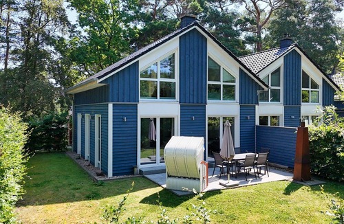 Ostseebad Baabe House | Vacation home close to the beach with its own sauna and fireplace - Holiday home on the dune beach