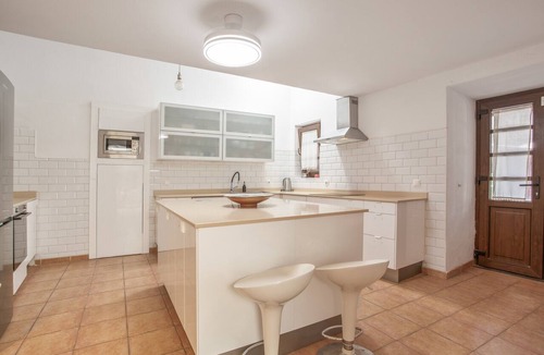 Tetir House | Vacation Home 'Casa Miranda - 2' with Mountain View, Shared Terrace and Wi-Fi