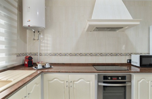 Barbate House | Vacation Home "Casa Unifamiliar Rio Barbate" with Private Terrace, A/C & Wi-Fi