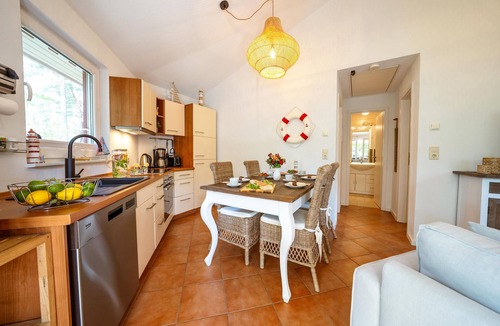 Gohren House | Vacation home close to the beach with terrace - Holiday home Tipi 365