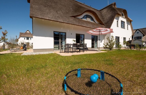 Stolpe b. Anklam Cottage | Vacation home Ole Bull 15 - Inseldomizil Stolpe - Vacation under thatch on Usedom