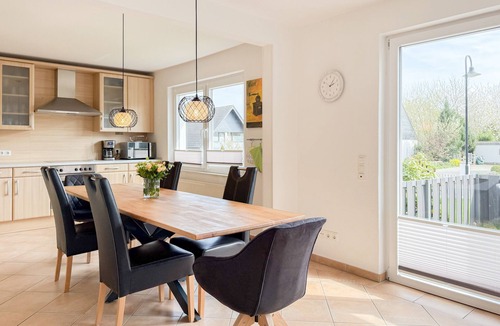 Lutt Kiepenbarg House | Vacation home for 6 guests with 100m² in Scharbeutz (303943)