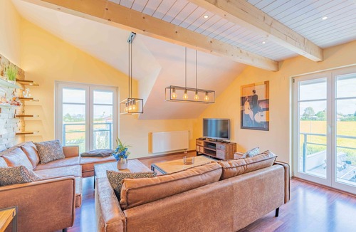 Hohen Wieschendorf House | Vacation home for 8 guests with 185m² in Hohenkirchen (166168)
