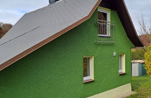 Schmiedeberg House | Vacation home Hirschturmblick- Cozy vacation home with terrace and playground