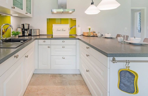 Zirchow House | Vacation home in Zirchow with large garden and fireplace - perfect for families