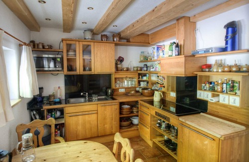Oppach Cabin | Vacation home Jägerhaus Oppach (secluded location with lake) - Private accommodation Oppach