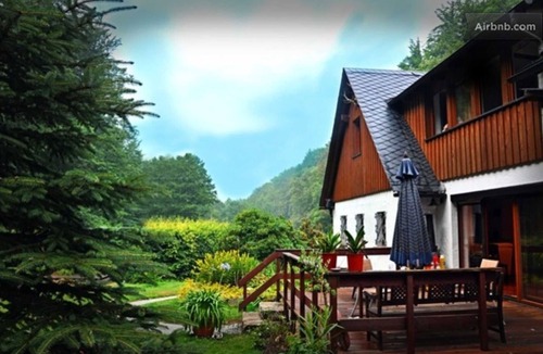 Oppach Cabin | Vacation home Jägerhaus Oppach (secluded location with lake) - Private accommodation Oppach