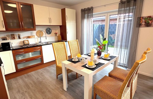 Meppen Apartment | Vacation home "Jonagold" Meppen Single storey Carport Terrace Free WiFi 2 bedrooms