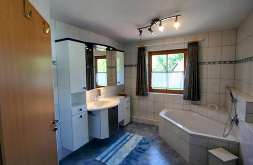 Ohlstadt House | Vacation home Monika - Holiday home, shower and bath, WC, 3 bedrooms