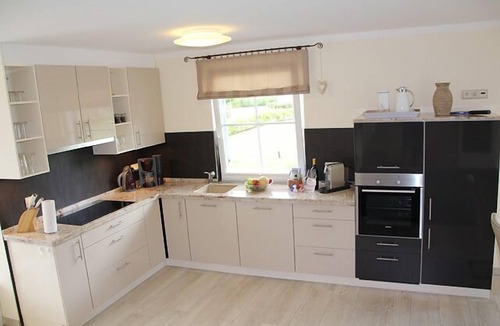 Ummanz House | VACATION HOME ON RUEGEN - DIRECTLY IN FRONT OF THE ISLAND OF UMMANZ