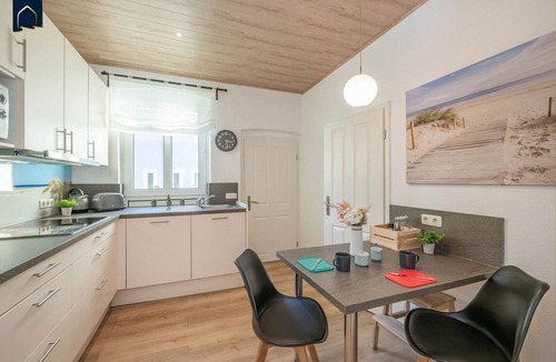 Garz House | Vacation home Oscar - Detached vacation home with large garden - pure nature and