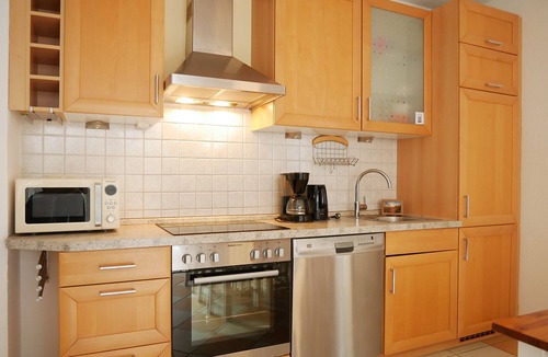 Kaltenhof House | Vacation home "Robby 2" on the island of Poel - only 600 meters from the beach