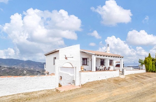 Almachar House | Vacation home with fantastic view and pool.