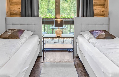 Falkau Ski Chalet | Vacation log cabin Black Forest 3 - Luxury chalet with sauna & whirlpool on the Feldberg