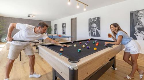 Benahavis Villa | VACATION MARBELLA I Villa Monte Halcones, 6BDR, Private-Pool, Brand-New, Incredible Views, Cine and Entertainment Room, BBQ, Close to Golf Valley