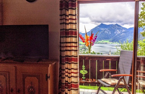 Schliersee Apartment | Vacation on a Farm - Fantastic Holiday App with Balcony, Garden, Lake & Mountain View