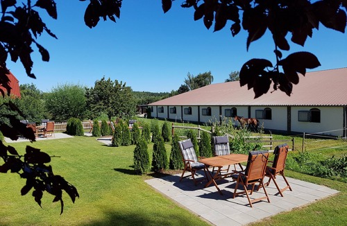 Steffenshagen Apartment | Vacation - Peace - Nature - Baltic Sea - Family-run!