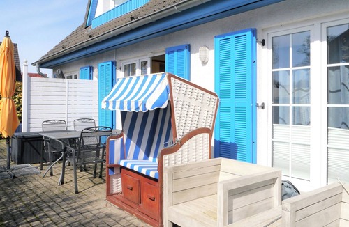 Ostseebad Prerow Apartment | Vacation rental for up to 2 people, quiet location, patio, beach chair, Wi-Fi, pets allowed