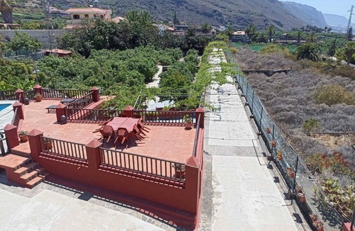 El Guincho Villa | Vacation Villa 'The Palm' with Private Pool, Private Terrace and Wi-Fi