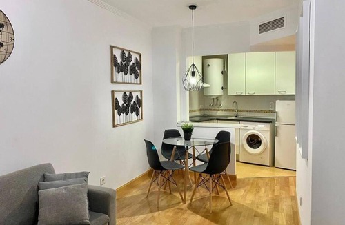 Villa de Vallecas Apartment | Valleca Tren Sierra Guadalupe 2 (1 bedroom apartment)