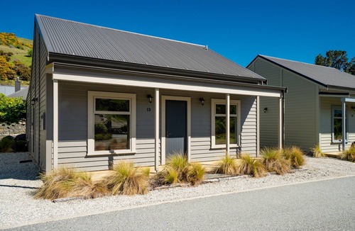 Cardrona House | Valley Villa - Cardrona Holiday Home