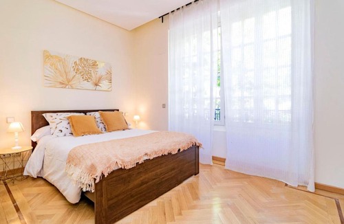 Castellana Apartment | Velazquez Suites