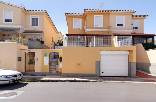 Las Palmas de Gran Canaria Apartment | Vencejo & Citrina Houses – Peaceful Nature Retreats Minutes from the City