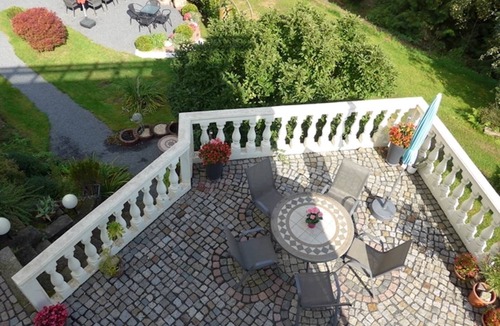 Lichtenhain Apartment | Verspielter sächsischer Rückzugsort