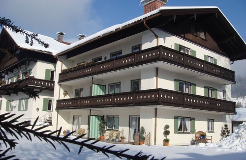 Rottach Apartment | very quiet, central and sunny location with mountain views, 300 m to the center