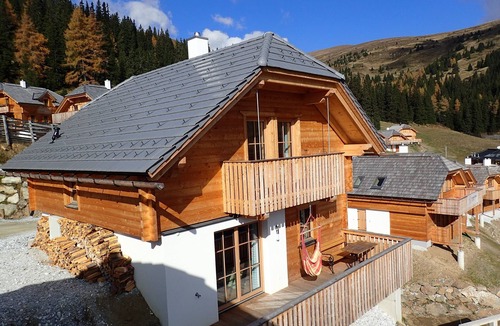 Schoenberg-Lachtal Ski Chalet | Veselý Svišť Chalet Lachtal - a comfortable chalet in the mountains