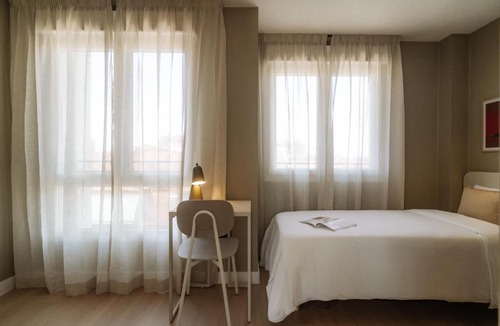 Puente de Vallecas Apartment | Via Monte Apartments by Olala Homes