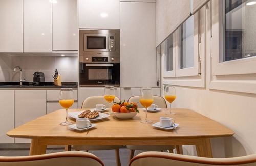 Barrio de La Latina Apartment | Vibrant 2BR Apartment in La Latina