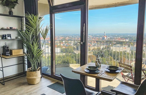 Antonsviertel Apartment | View over the city | Studio at the congress hall