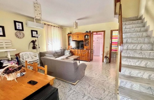 Oropesa del Mar Ski Chalet | VILLA 250 METERS FROM THE BEACH. 3-STORY HOUSE WITH 4 BEDROOMS AND A GARDEN