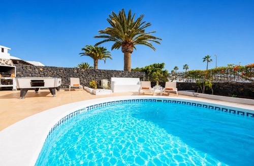 Los Pocillos Villa | Villa Alisa - Three Bedroom Villa, Sleeps 6