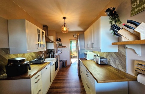 Molschow House | VILLA AM PEENE-UFER *Waterfront location *House/property for sole use *Idyllic*