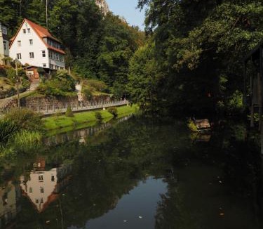Niederrathen Villa | Villa Amselgrund
