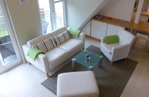 Alt Gaarz Apartment | Villa Antonia Wohnung 10 mit Kamin, nur 100 Meter vom Strand entfernt